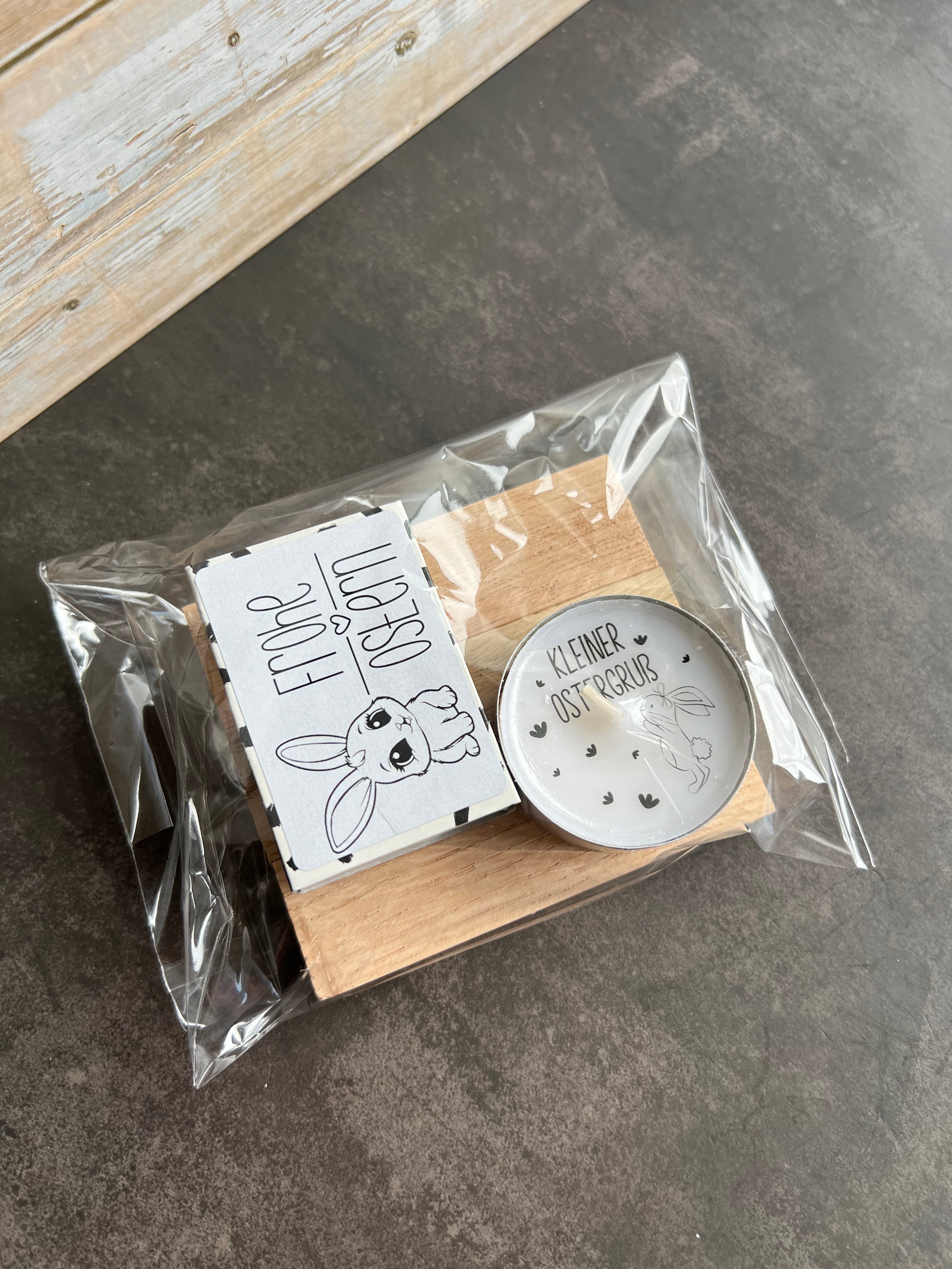 Teelicht-Geschenk auf Holz