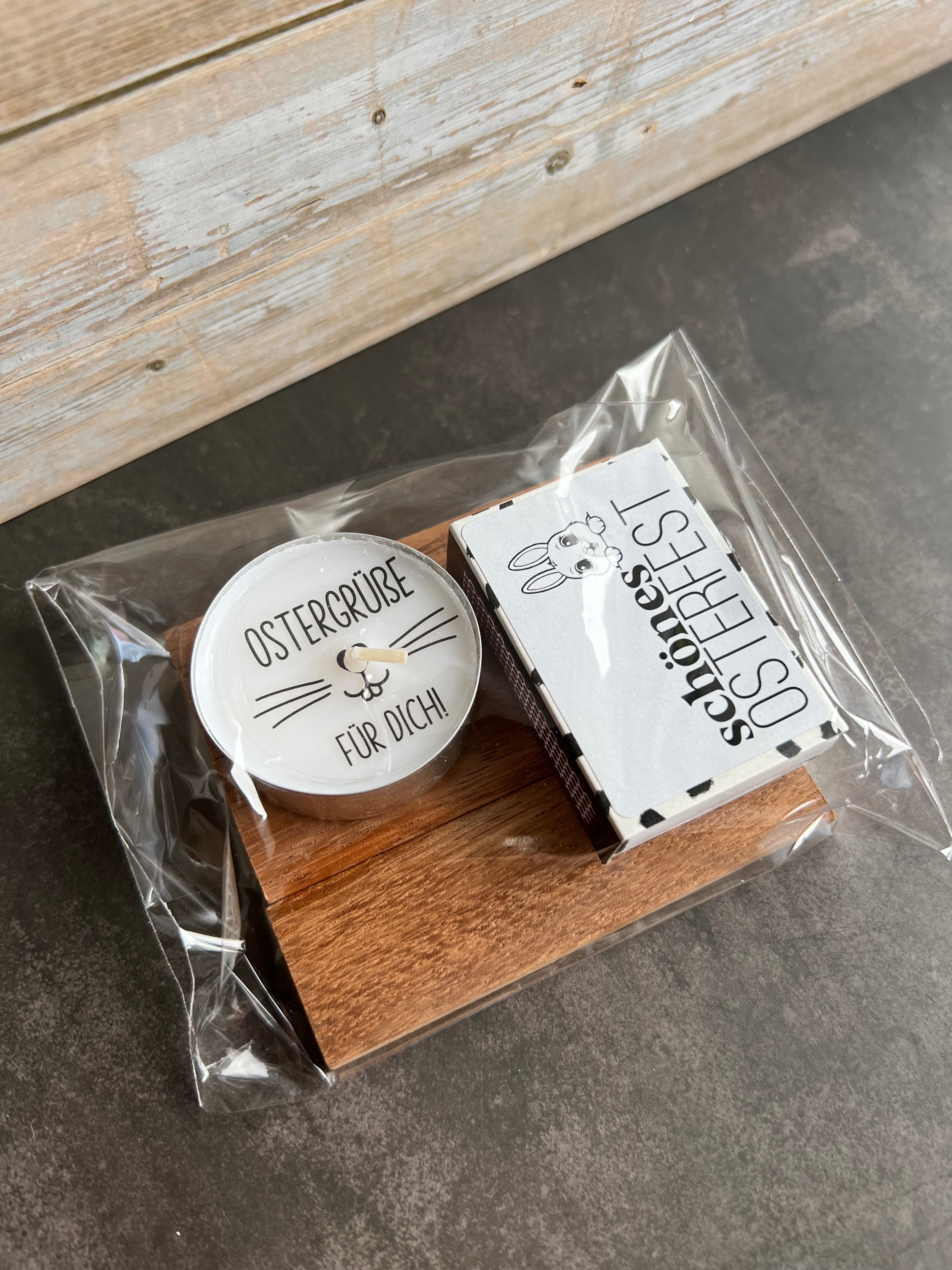 Teelicht-Geschenk auf Holz